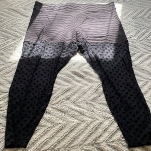 Torrid size 3 mesh leggings